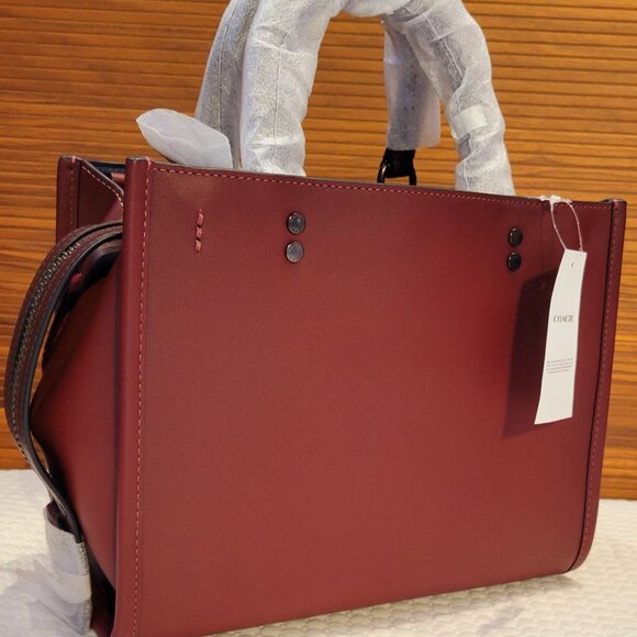 Coach Rogue 25 with Varsity Patches - Picture 7 of 16